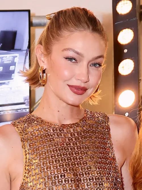 Gigi Hadid birth chart analysis — Taurus Sun, Aquarius Moon