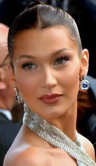 Bella Hadid — celebrity birth chart